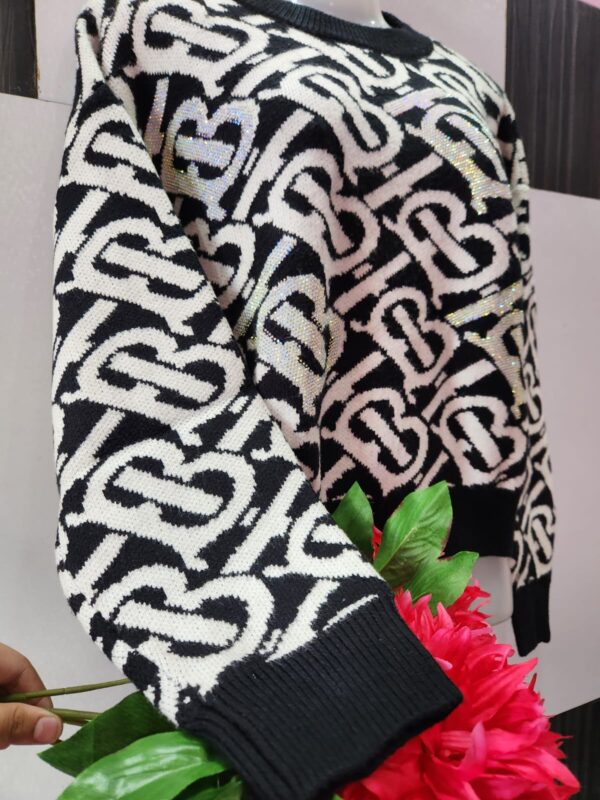 Zebra black woolen crop top - Image 4