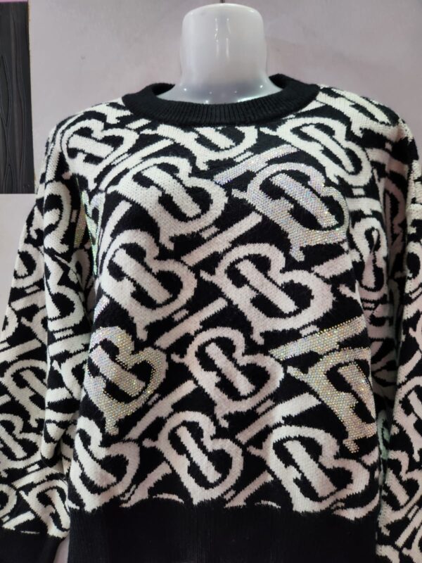 Zebra black woolen crop top