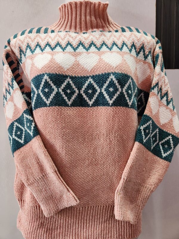 Pink Green Woolen Crop Top