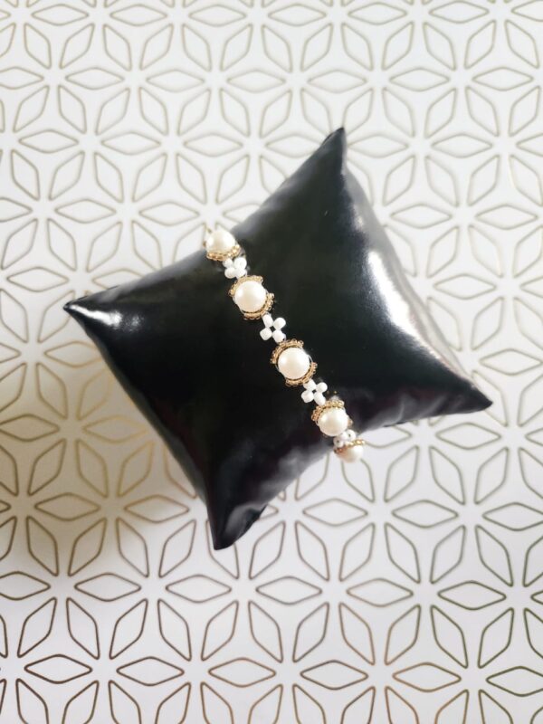 Charming Beads Pearly Bracelets