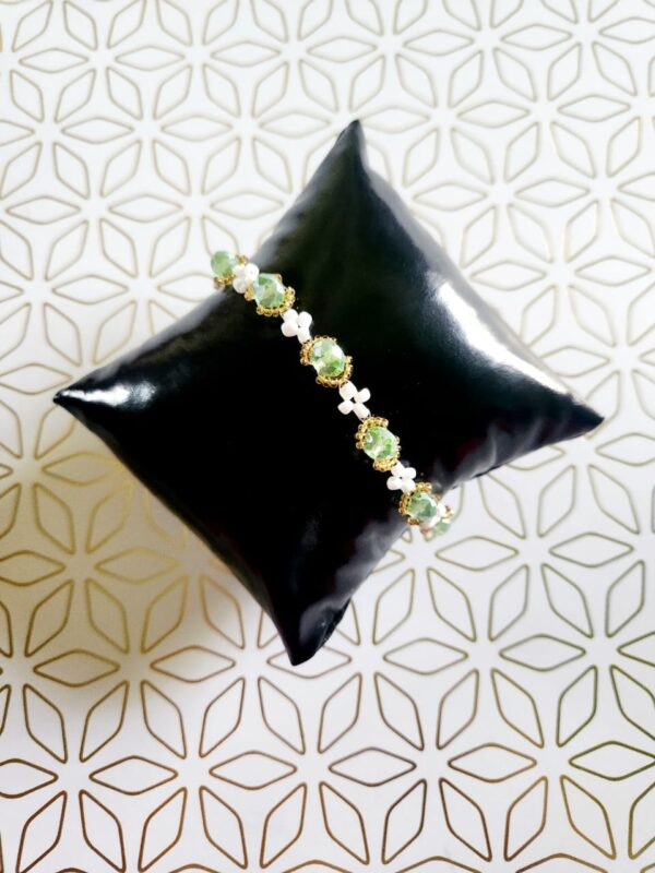 Charming Greeny Beads Pearly Bracelets