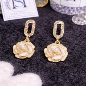 Lvory Blossom Link Earrings